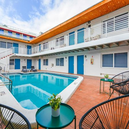 Spacious Oceanfront Studio With Pool Access - M27 Hollywood Exterior foto